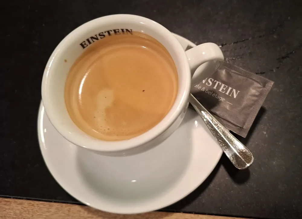 Einstein – café & bel étage - 10