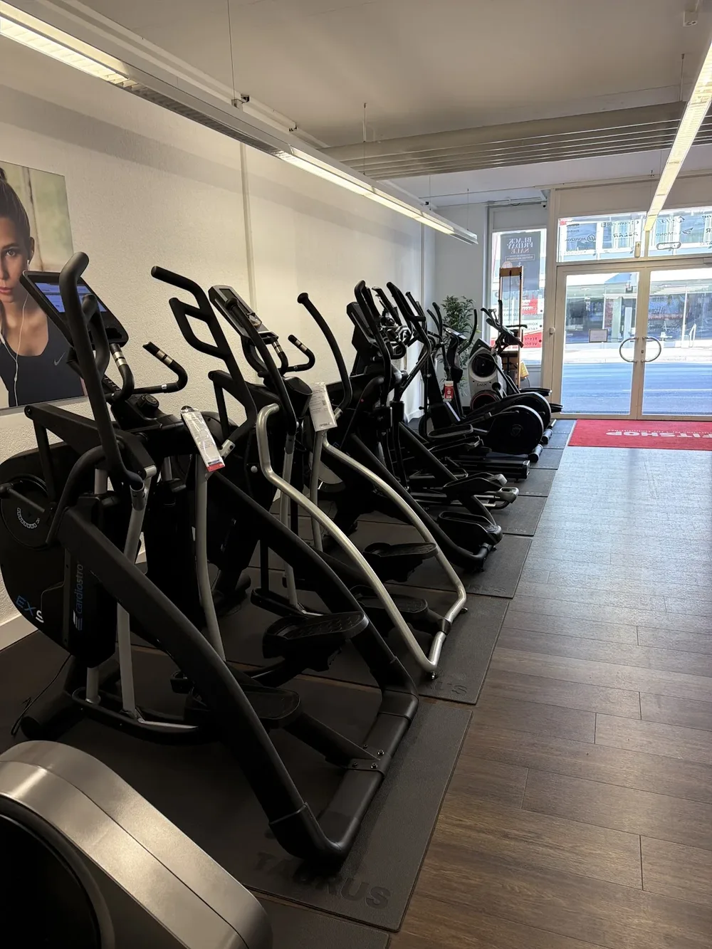 Fitshop Bern - 3