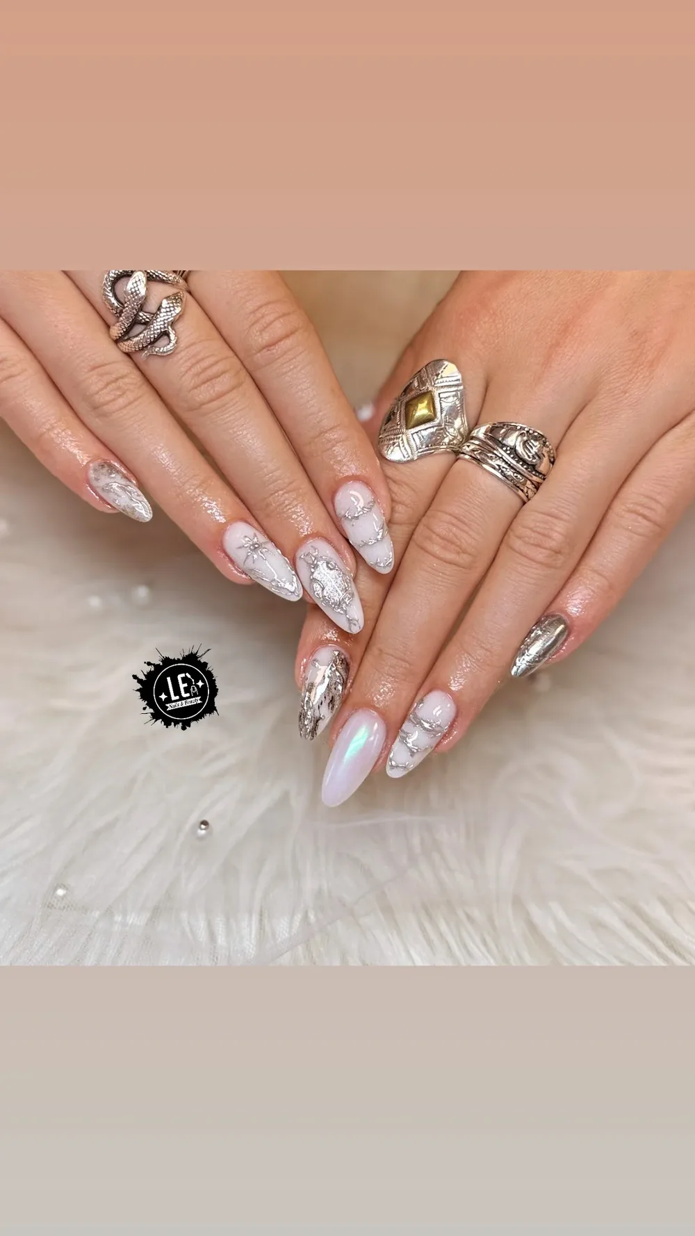 Le Nails