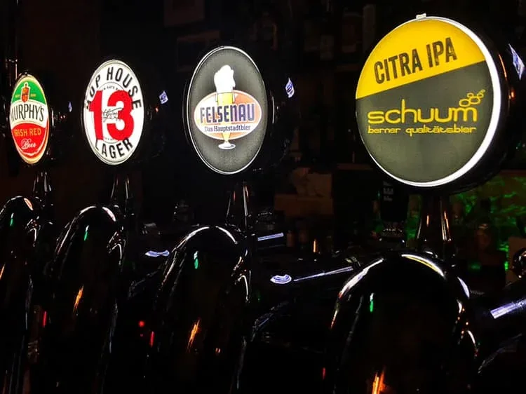 Old City Irish Pub - 3
